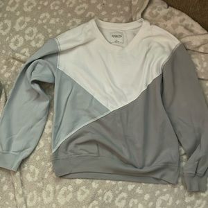 Abercrombie & Fitch sweatshirt small